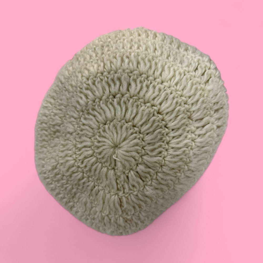 Vintage Cream Hand Knit Beret - Picture 2 of 3